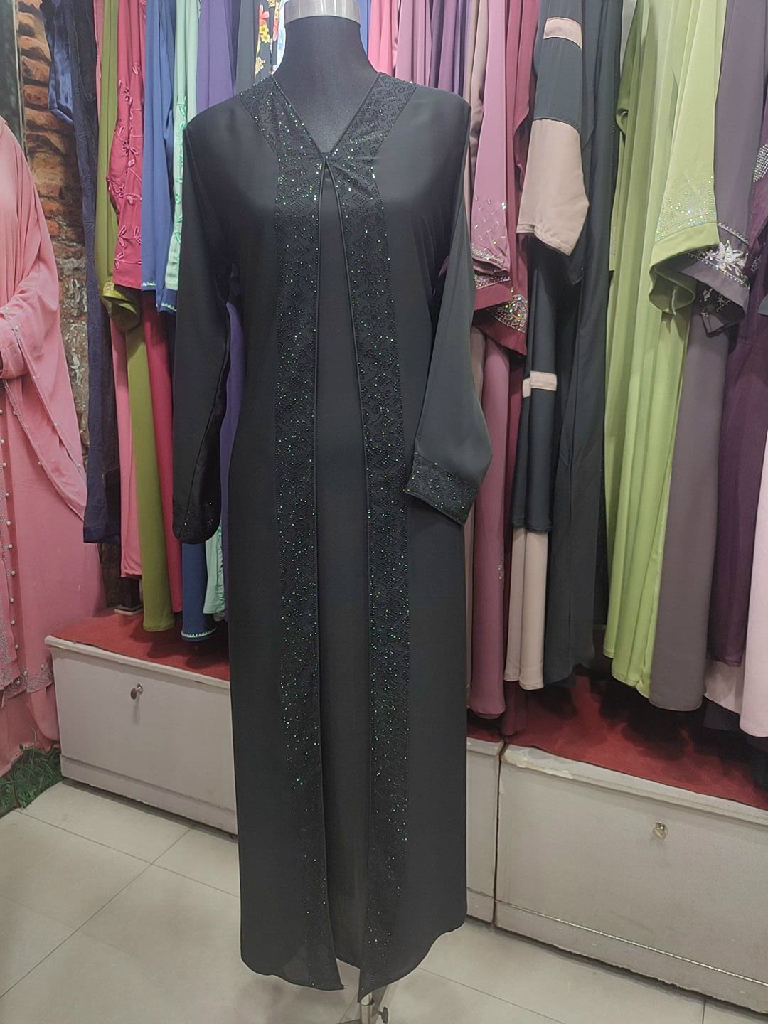 টু-পার্ট দুবাই চেরি বোরকা